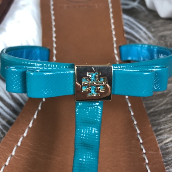 Tory Burch Leighanne Sandals Thong Bow - Picture 7 of 11